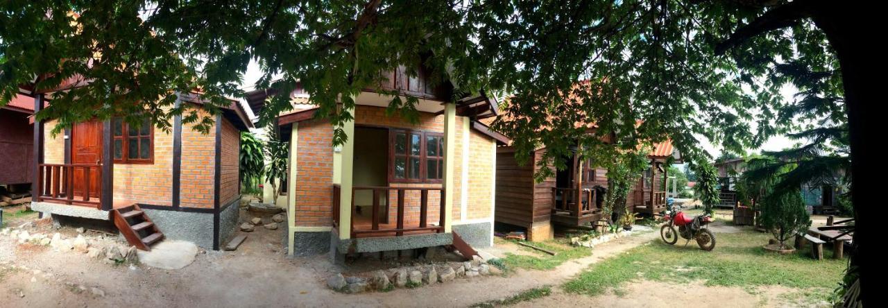 Sabaidee Guesthouse & Restaurant Nam Theun Extérieur photo