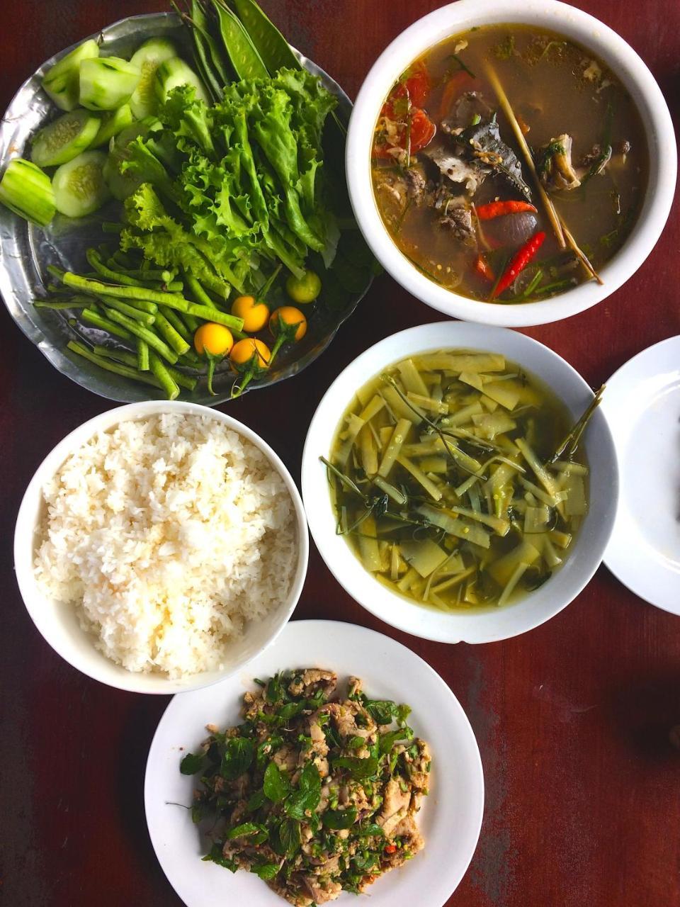 Sabaidee Guesthouse & Restaurant Nam Theun Extérieur photo