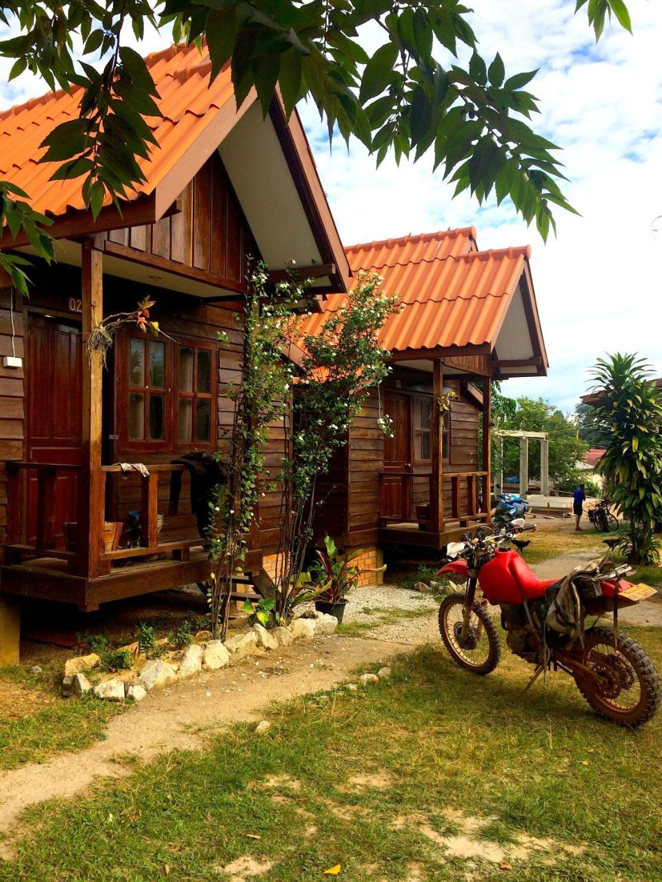 Sabaidee Guesthouse & Restaurant Nam Theun Extérieur photo