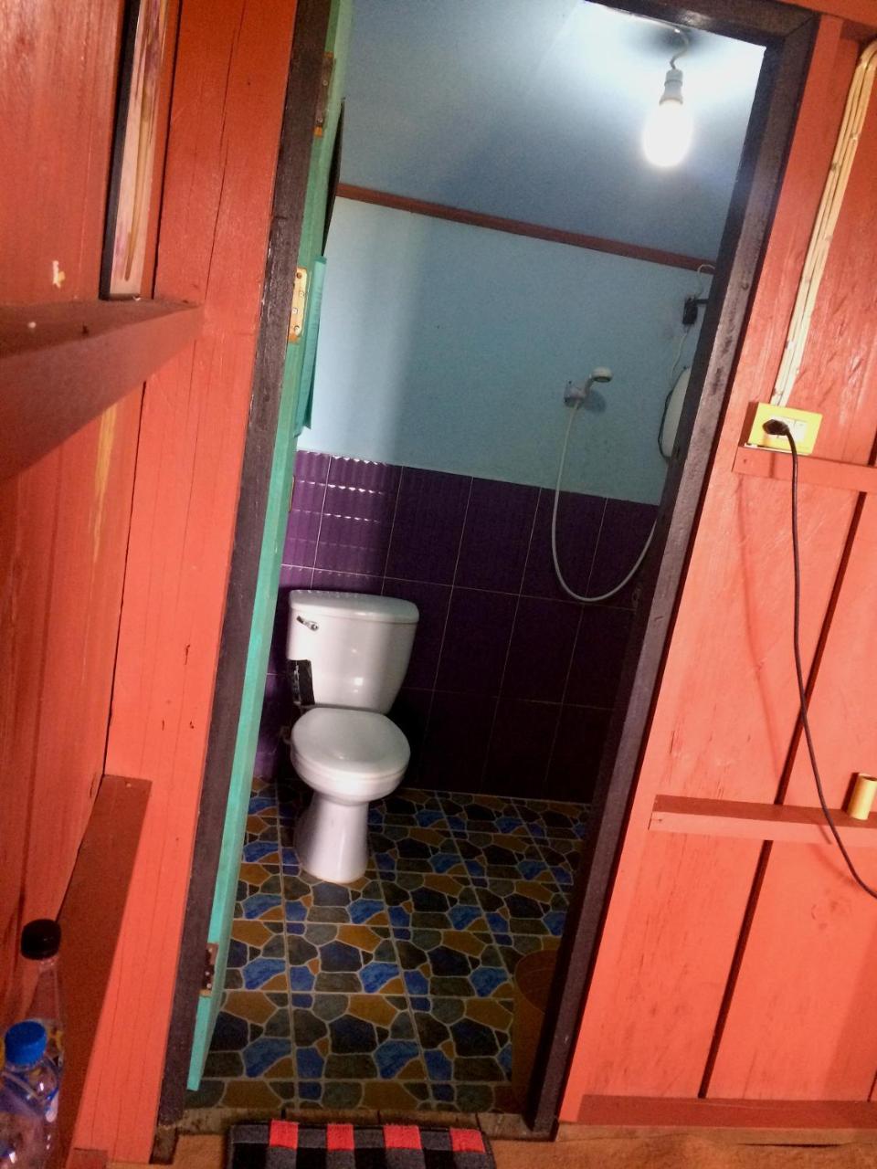 Sabaidee Guesthouse & Restaurant Nam Theun Extérieur photo